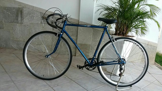 Bicicleta de corrida Caloi 10, raridade, novinha. - Ciclismo - Nova  Piracicaba, Piracicaba 1017739297 | OLX
