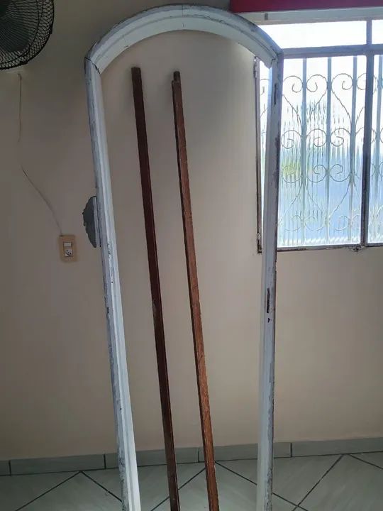 Porta de banheiro em mogno - Foto 2