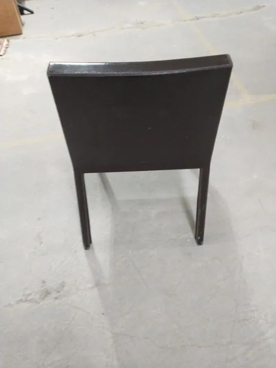 Cadeira de jantar fixa estofada s/ braços em Couro Ecológico / Madeira Preto - Foto 3