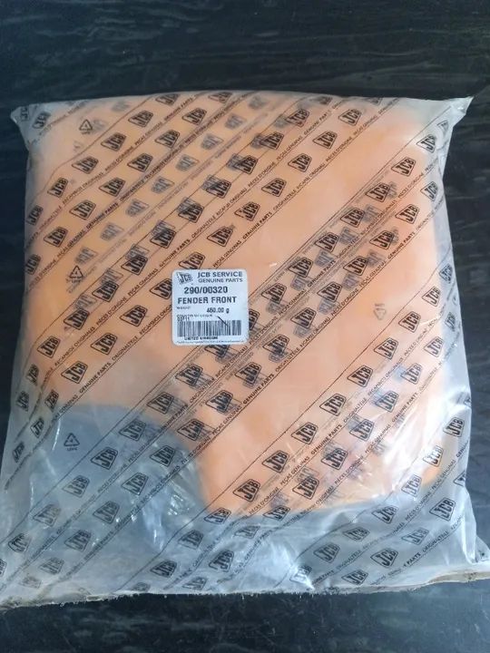 Para lama frontal direito JCB 1CX P/N 290/00320