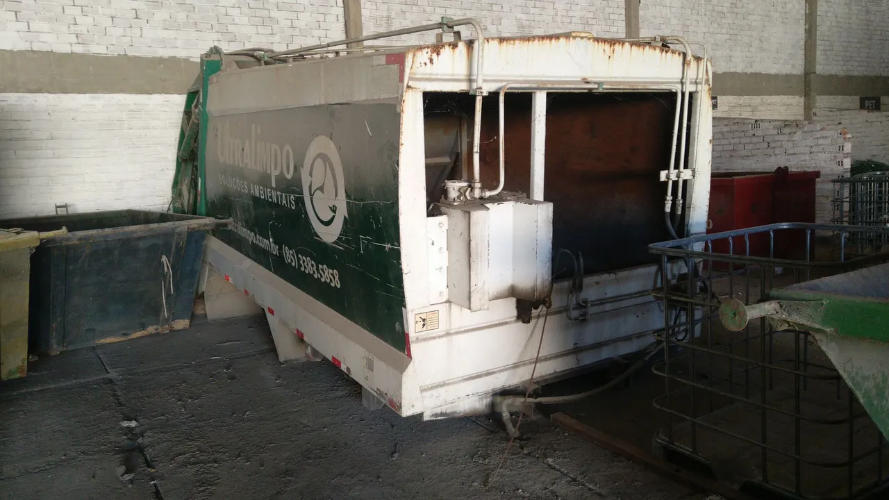 Compactador de lixo