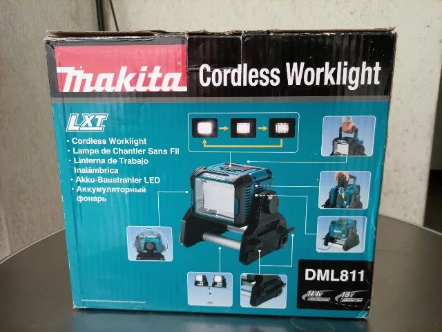 Lampe de chantier Makita DML811 