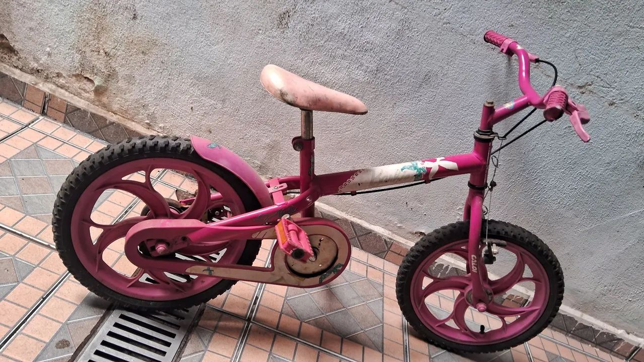 Bicicleta infantil da caloi barbie