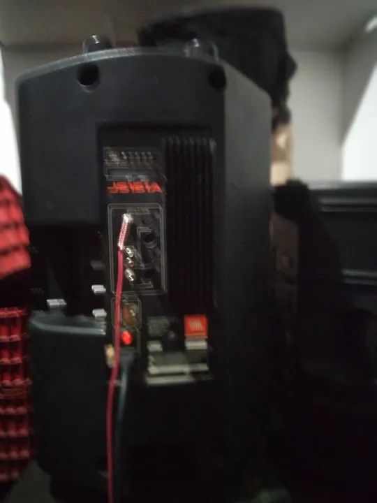 Caixa jbl de 15polegadas  - Foto 2