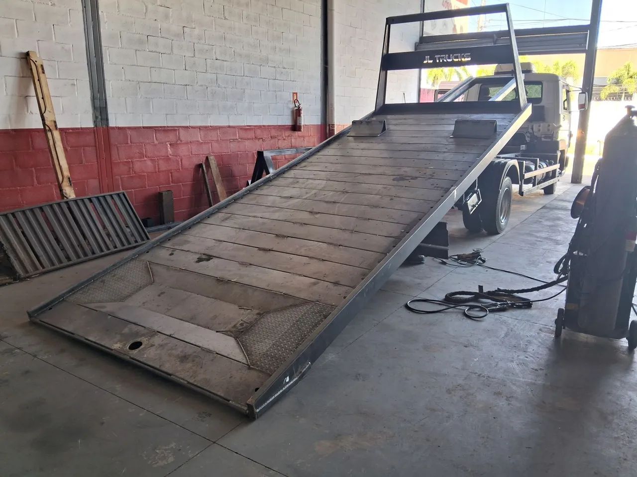 Plataforma hidráulica , prancha auto socorro