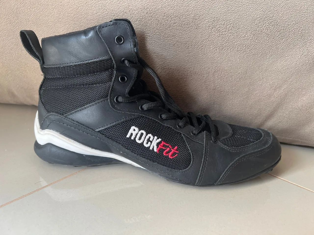 Tênis/bota de treino rockfit 