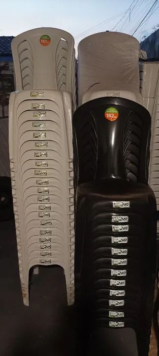 Vendo mesas e cadeiras novas a pronta entrega  - Foto 3