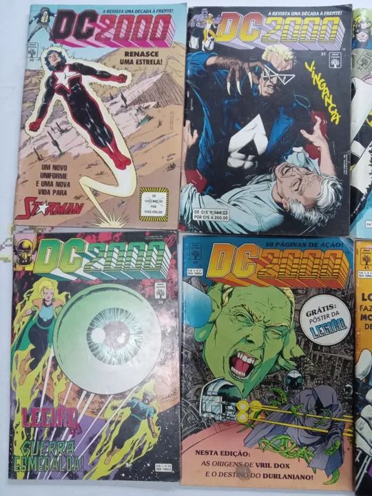 Doze quadrinhos formatinho abril jovem DC 2000 - Foto 4