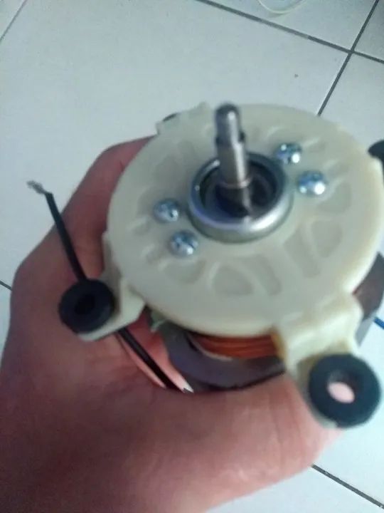 Estator mod:7640.  110volts. Liquidificador Oster oliq601, oliq605, oliq610, oliq619 - Foto 2