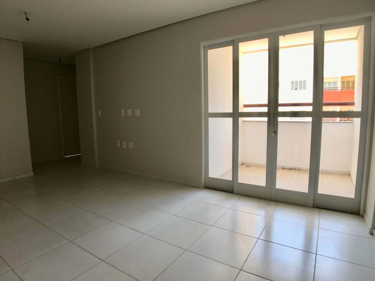 Cajuína Residence TR55222 THE - B7QTB6