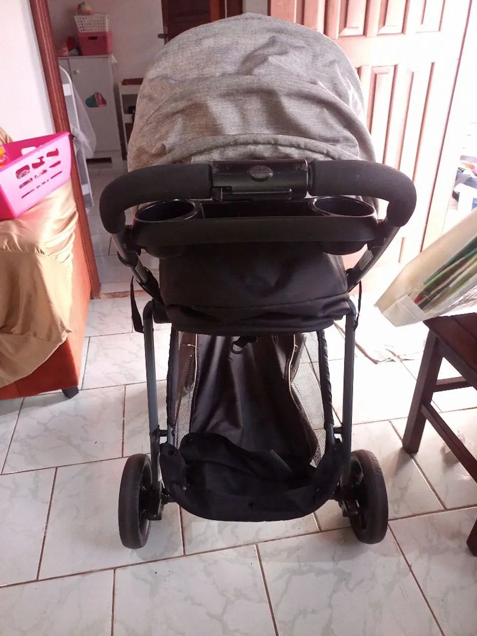 Carrinho de BB Graco seminovo - Foto 3