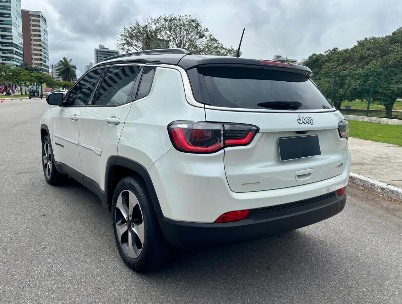 Jeep Compass Longitude 2.0 4X2 Flex 16V Aut. 2018 - Foto 4