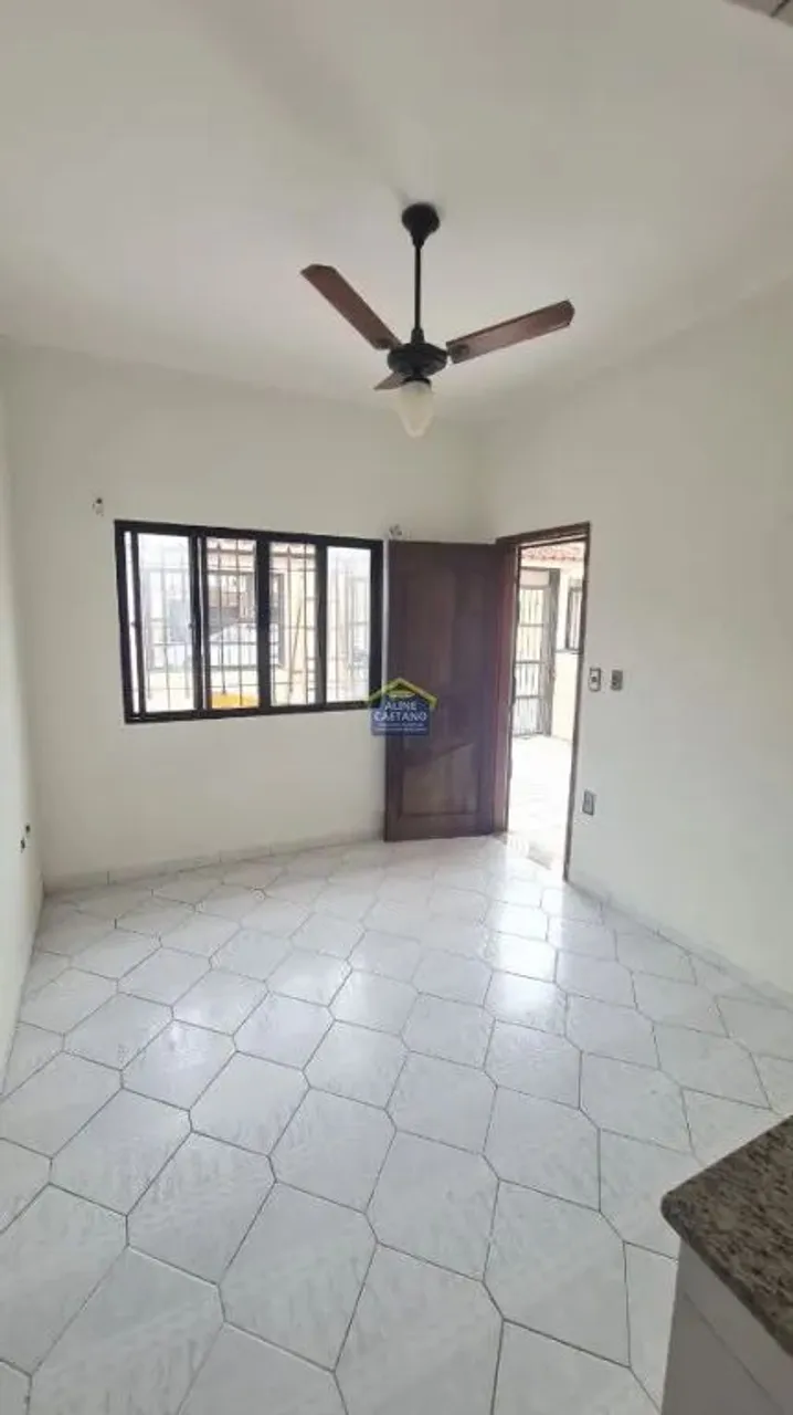 Maracanã Casa Lado Praia 02 dorms, 02 vagas - 420 mil