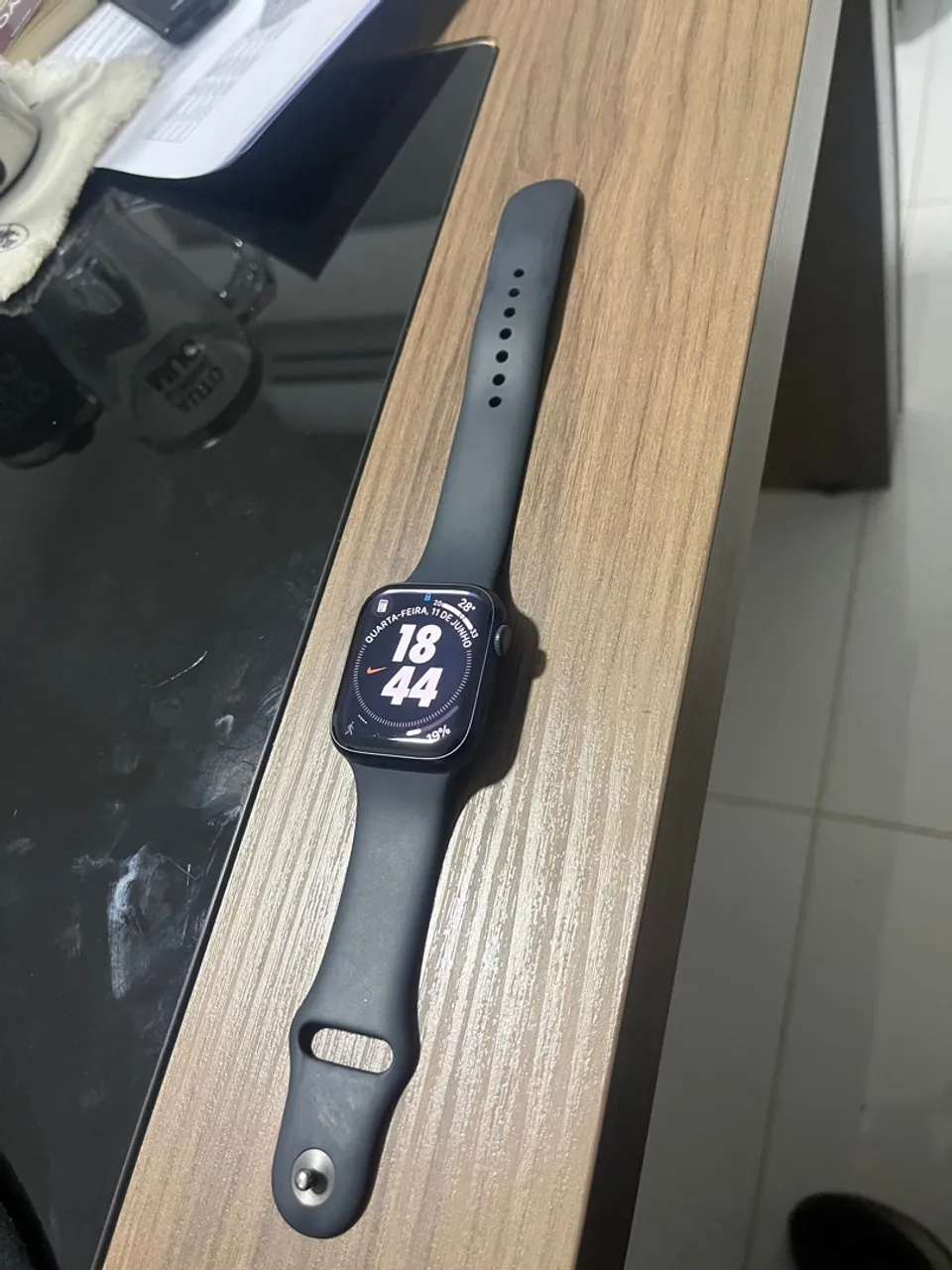Apple Watch Series 8 - 45mm GPS + Cellular (preto).