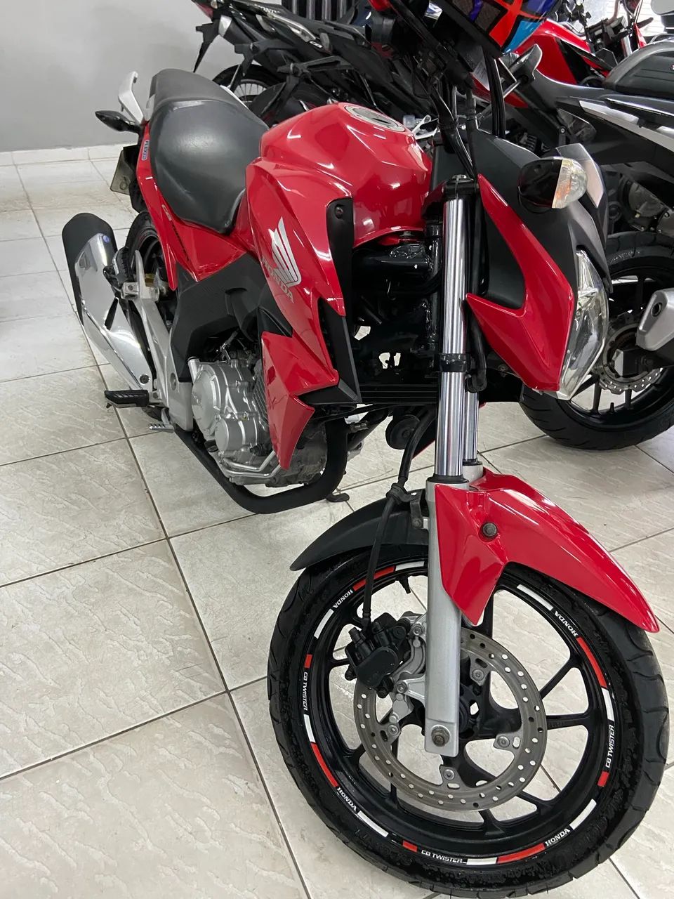 Impecável !!! Twister CB 2016  - Foto 3