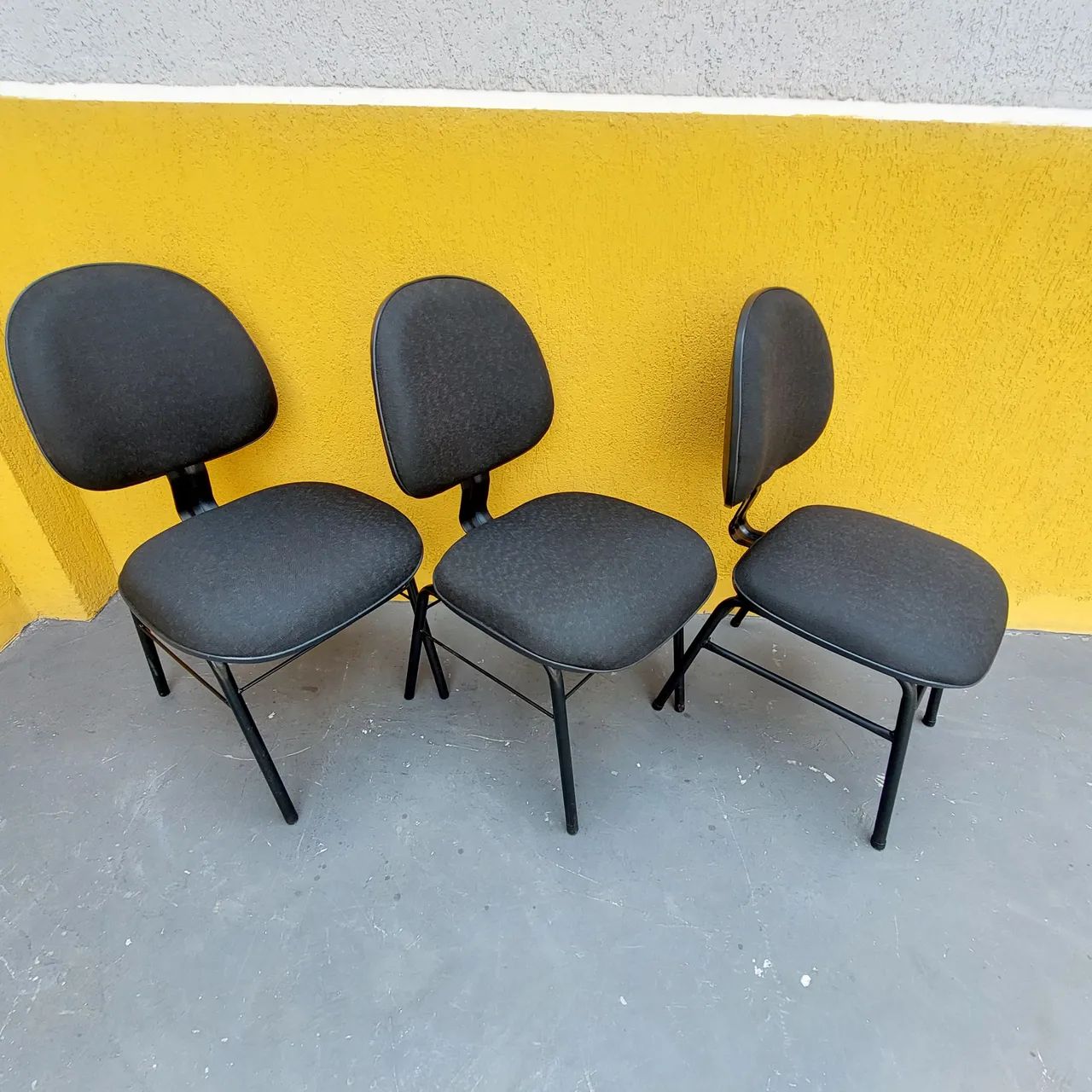 Cadeiras de Escritório fixa - Foto 2