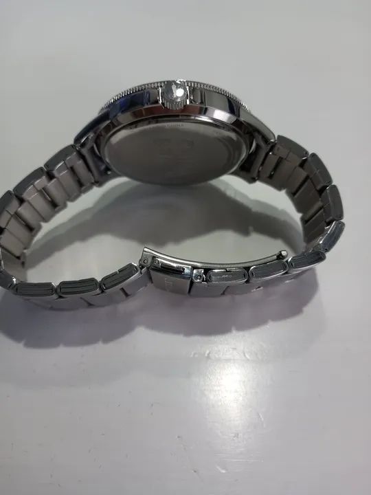 Relógio de pulso masculino com design único - Foto 4