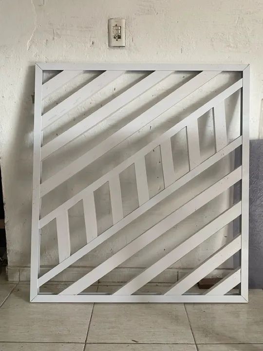Grade de alumínio nova 