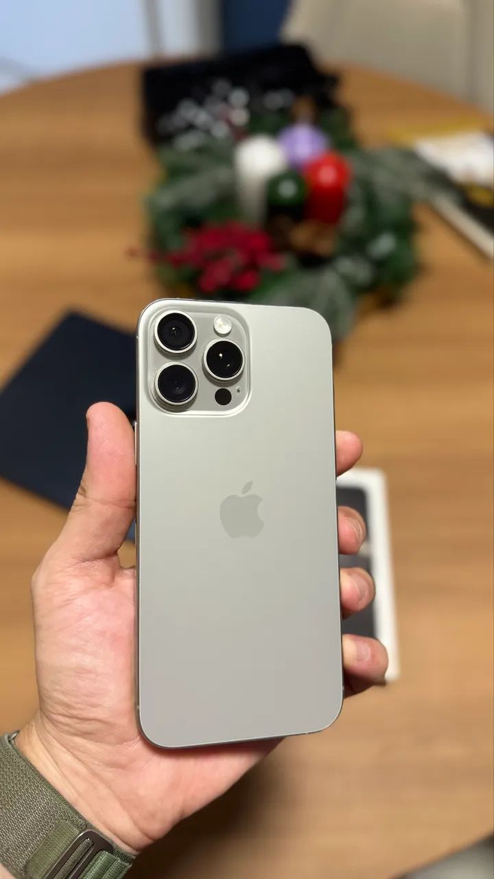 iPhone 16 Pro Max 256GB Natural titanium, Seminovo impecável