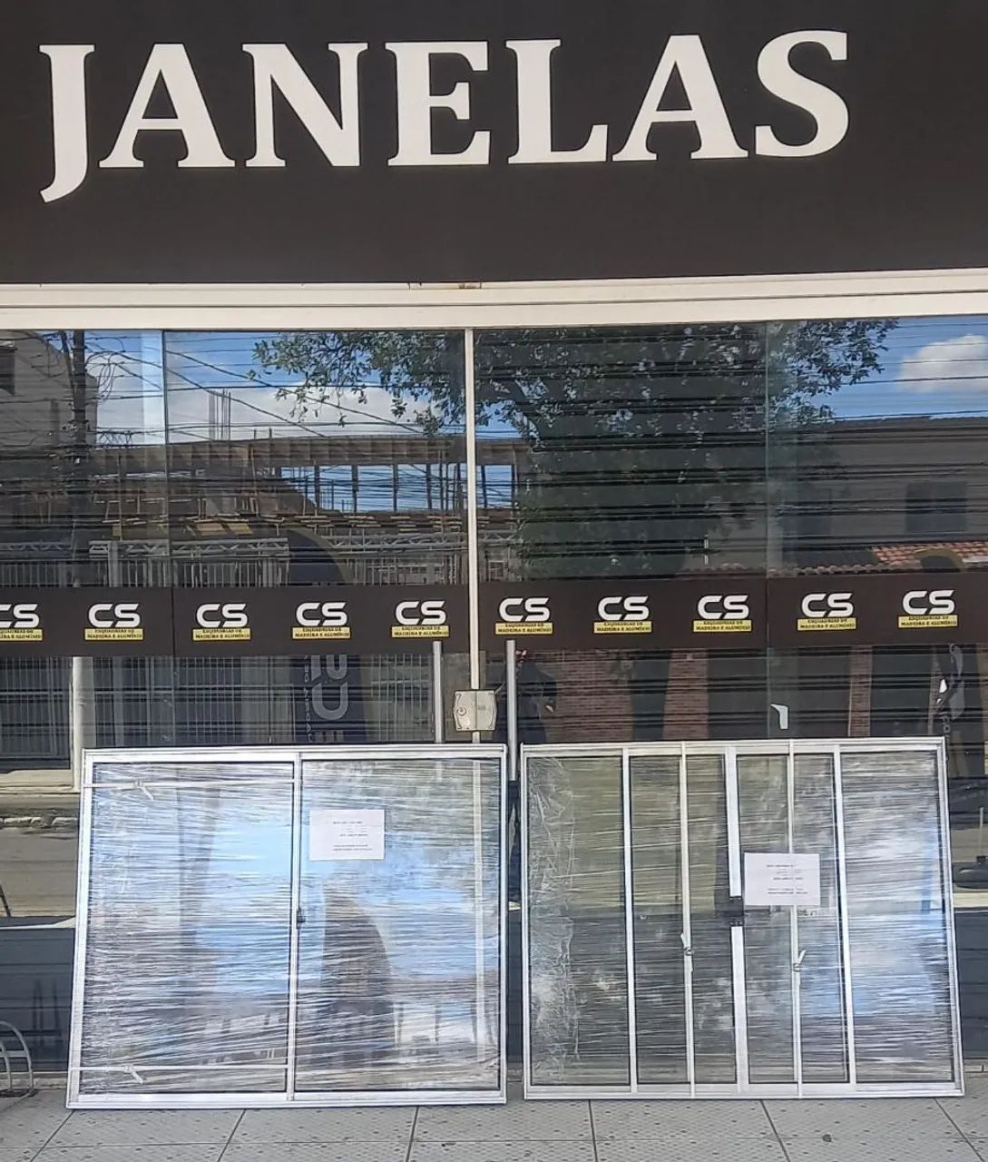 FÁBRICA DE JANELAS DE ALUMÍNIO A PARTIR DE 155,00 