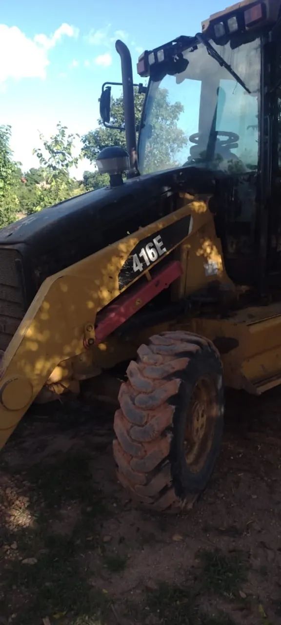 Retroescavadeira Caterpillar 416E - Foto 2