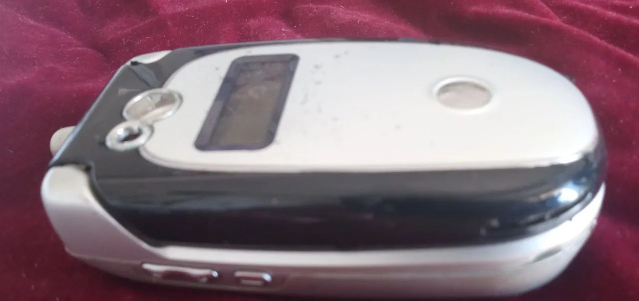 Celular Motorola V 555 Para RETIRADA DE PEÇAS  - Foto 5