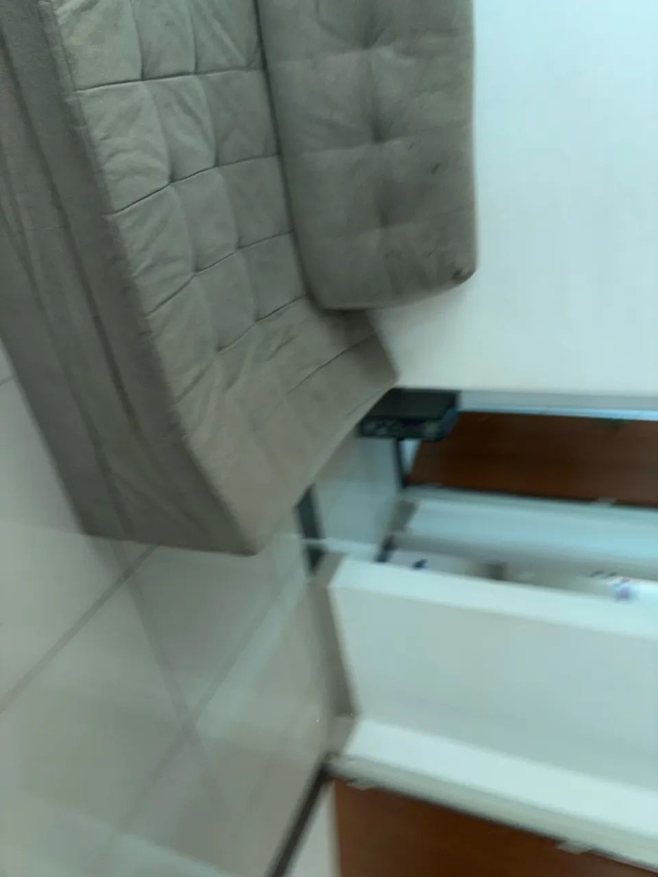 Sofá muito confortável 65568123106563123