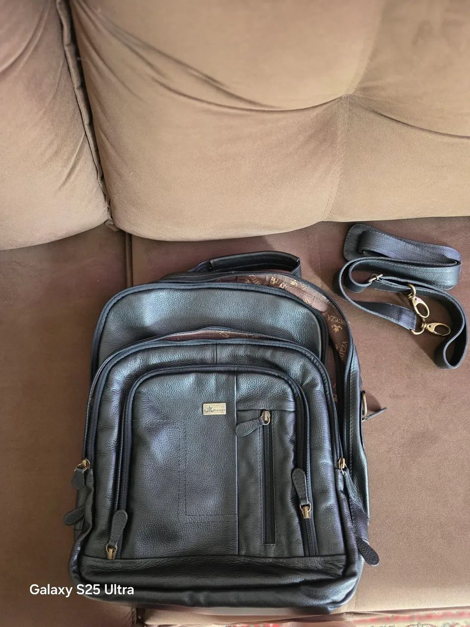 Mochila de Couro e tiracolo