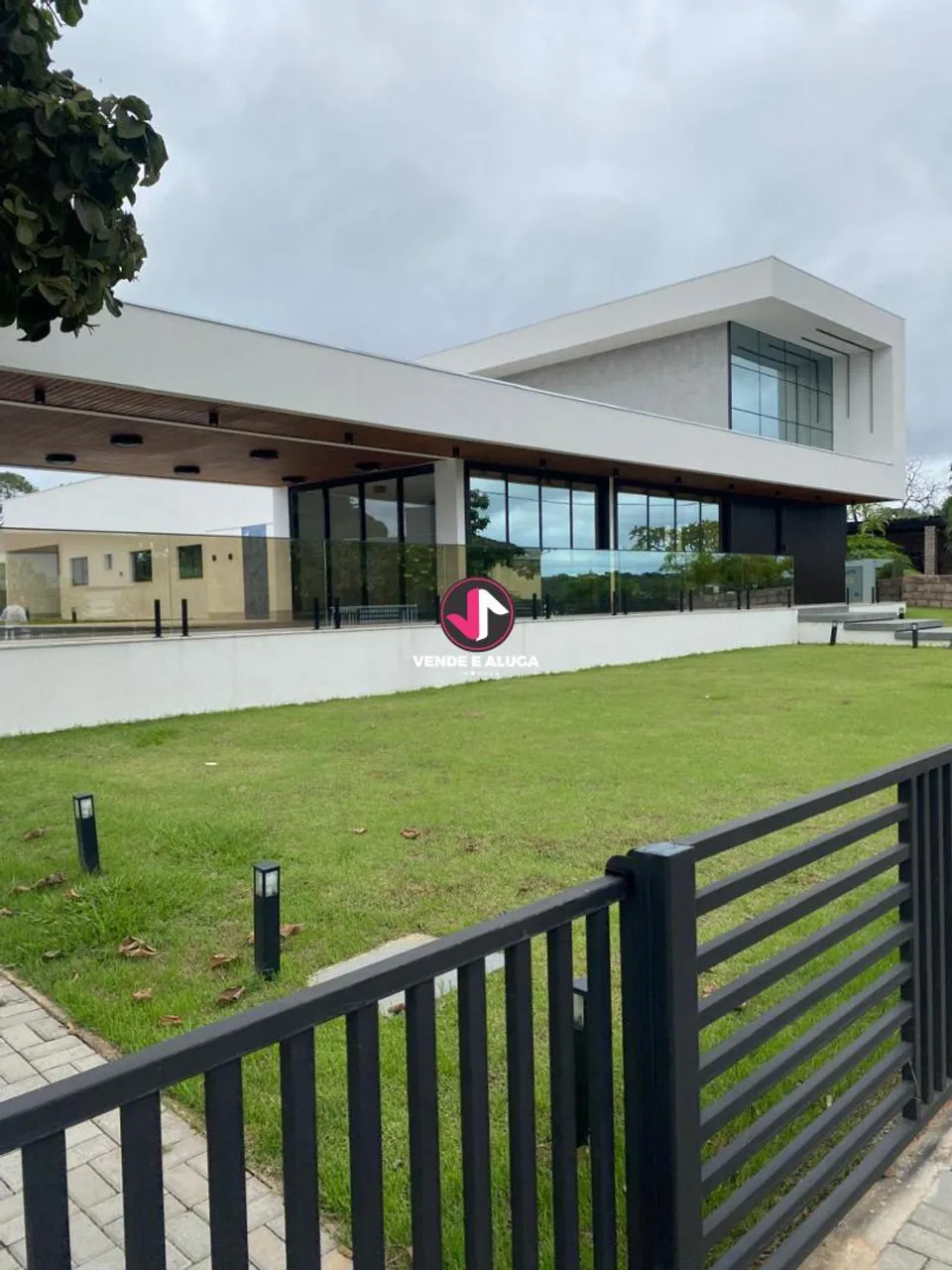 Casa em Condomínio à venda recém construída no Condomínio Portal das Águas - Lago Chapada