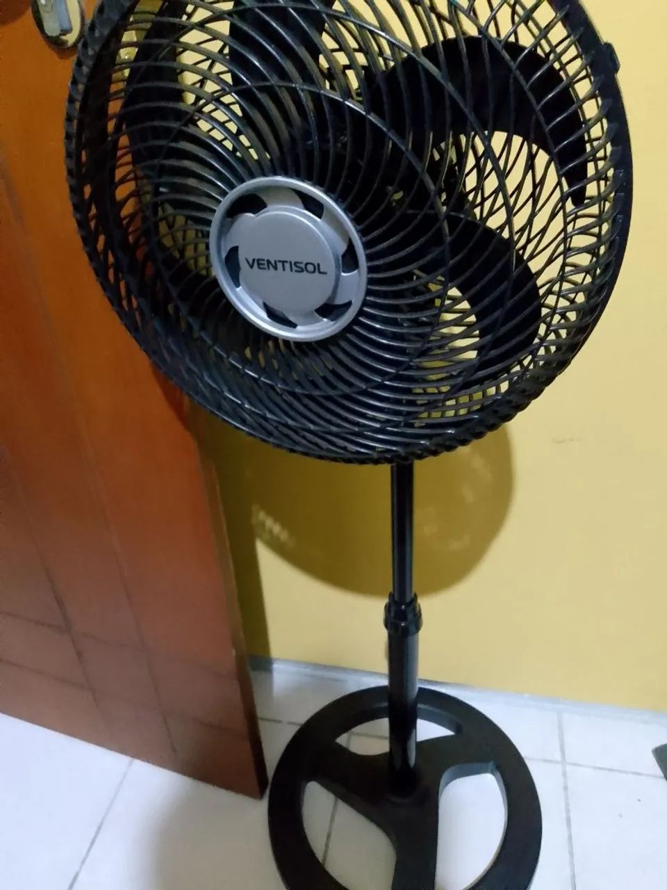 Ventilador de Coluna Ventisol - 30cm