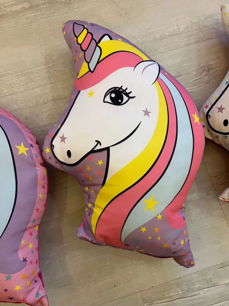 Kit com 3 Almofada Decorativa Unicórnio - Foto 2