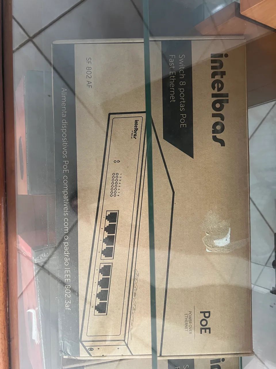 Switch 8 portas PoE - intelbras 