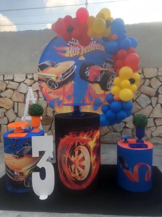 Decoração pegue e monte Festa Hot Wheels