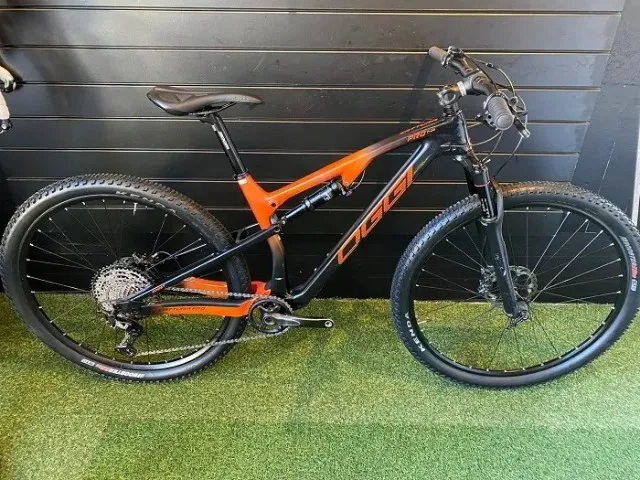 Bicicleta Oggi Cattura Pro XT - Tamanho M-17" - Semi Nova