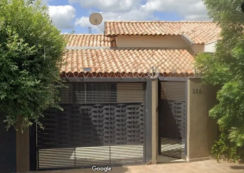 Casa para venda com 136.90 com 3 quartos em Pq. Universitário - Fernandopolis
