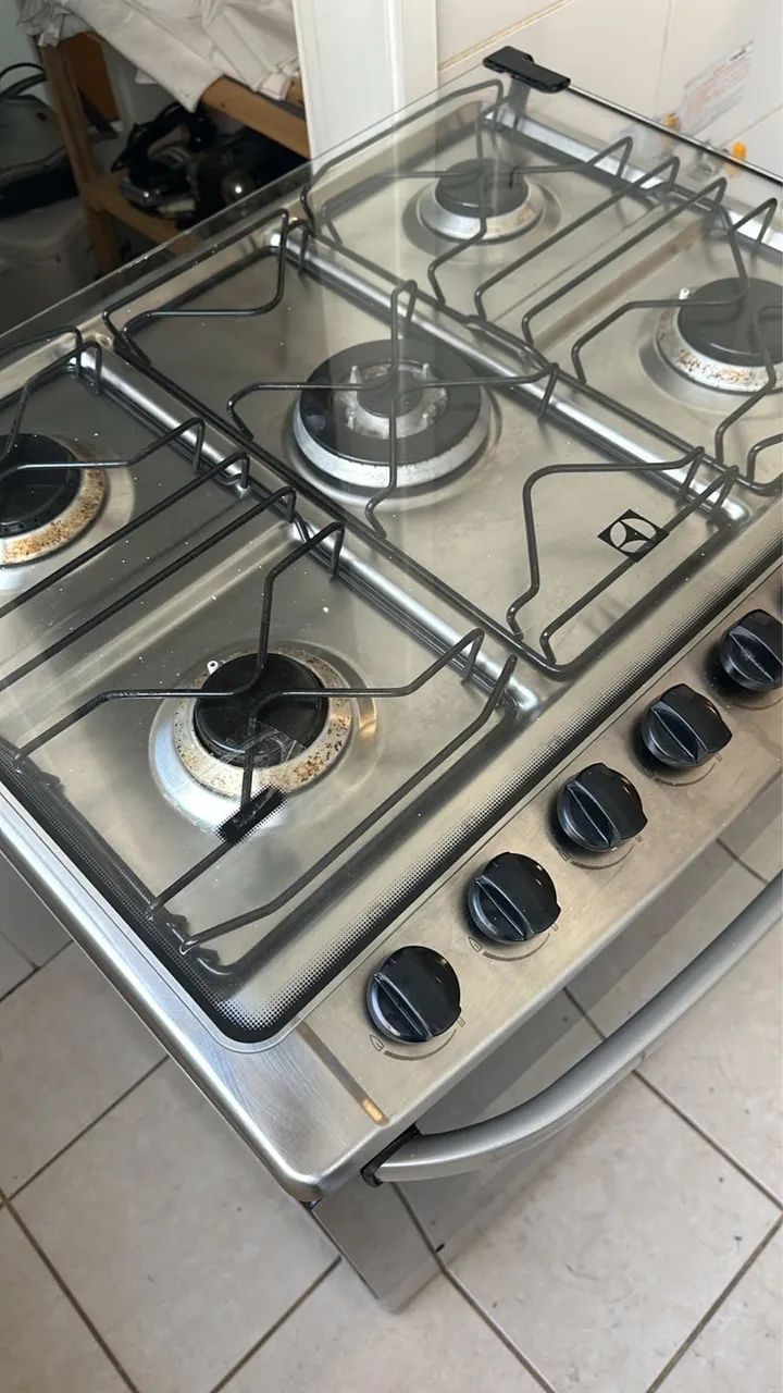 Fogão Eletrolux Inox 5 bocas - Foto 3