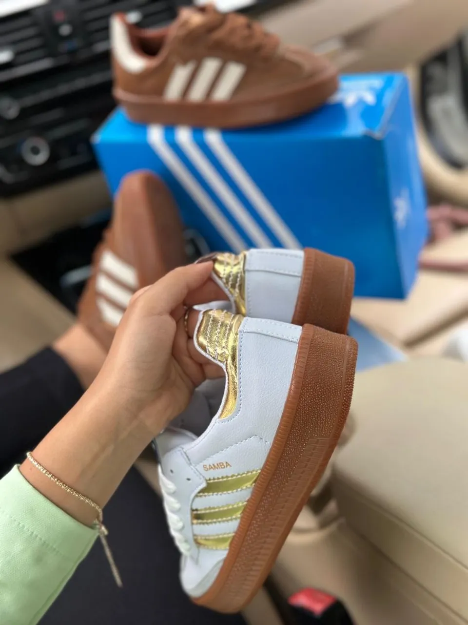 Adidas Samba Branco e Dourado