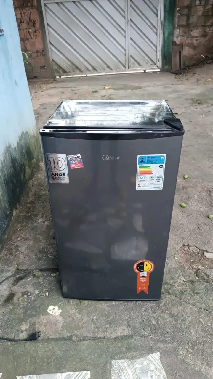 Geladeira Midea 120L - Ideal para sua casa!