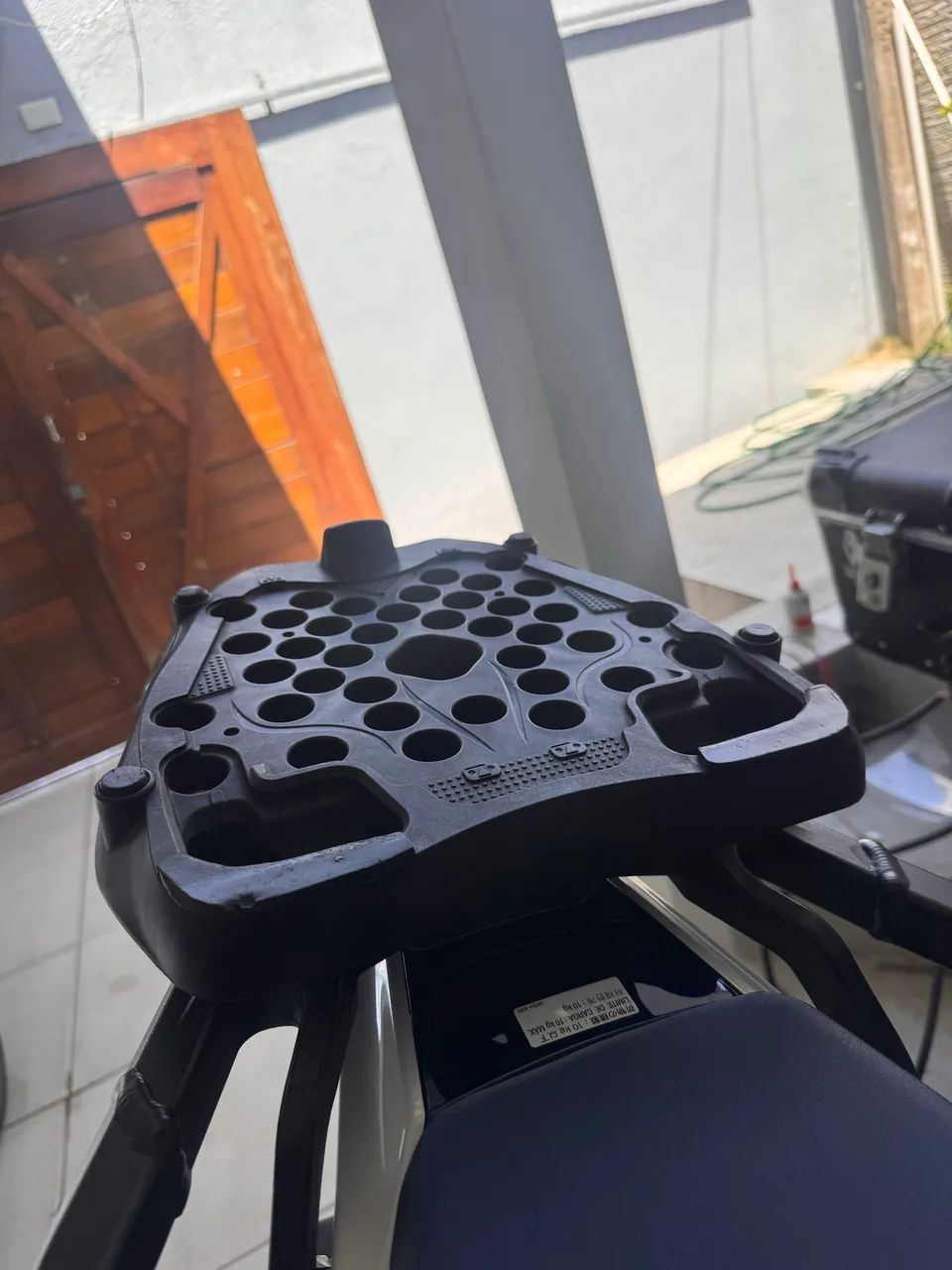 Baú Scam 43L + Base Scam - Foto 4