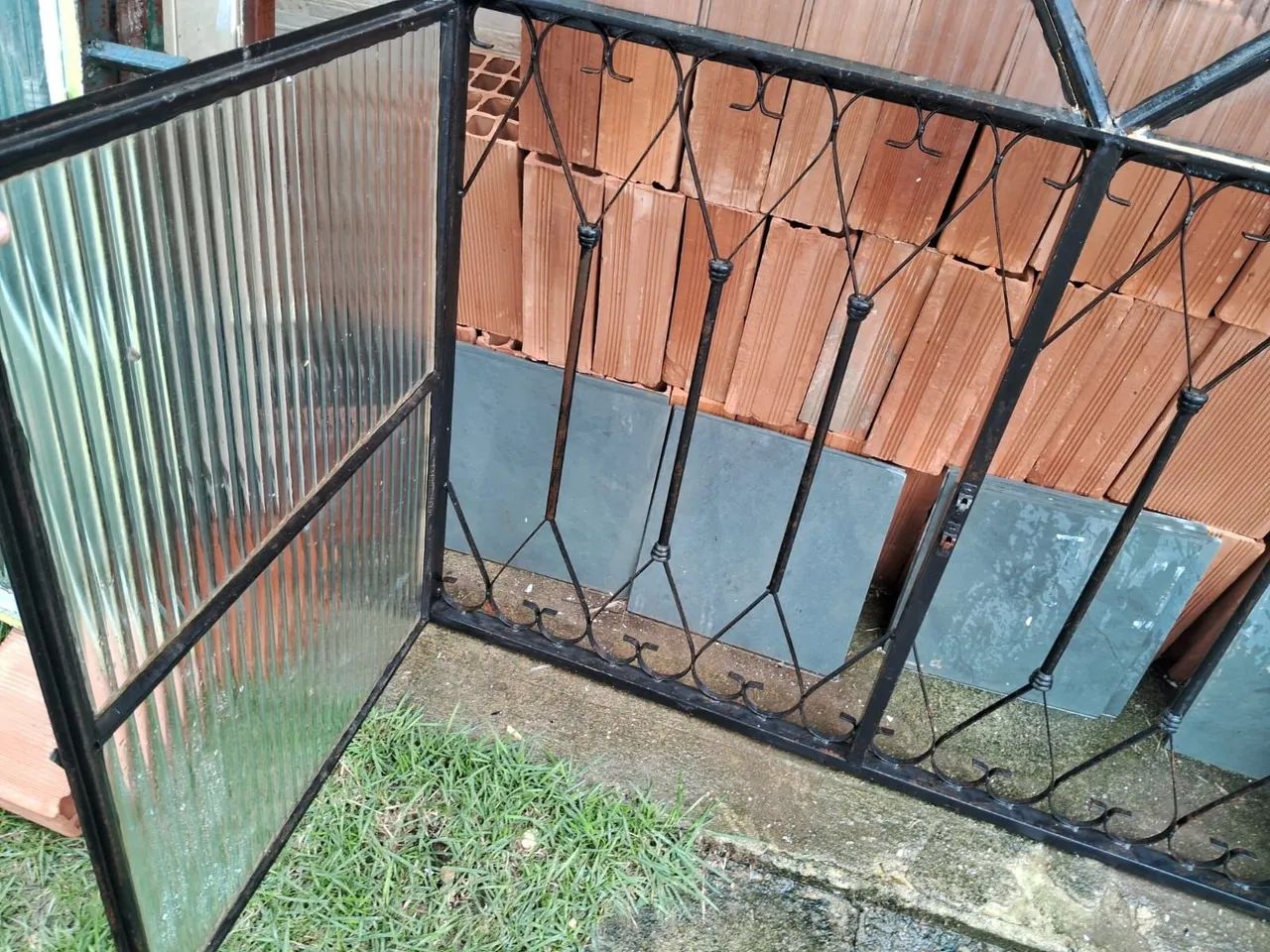 Janela de ferro 1x1,20 - Foto 3