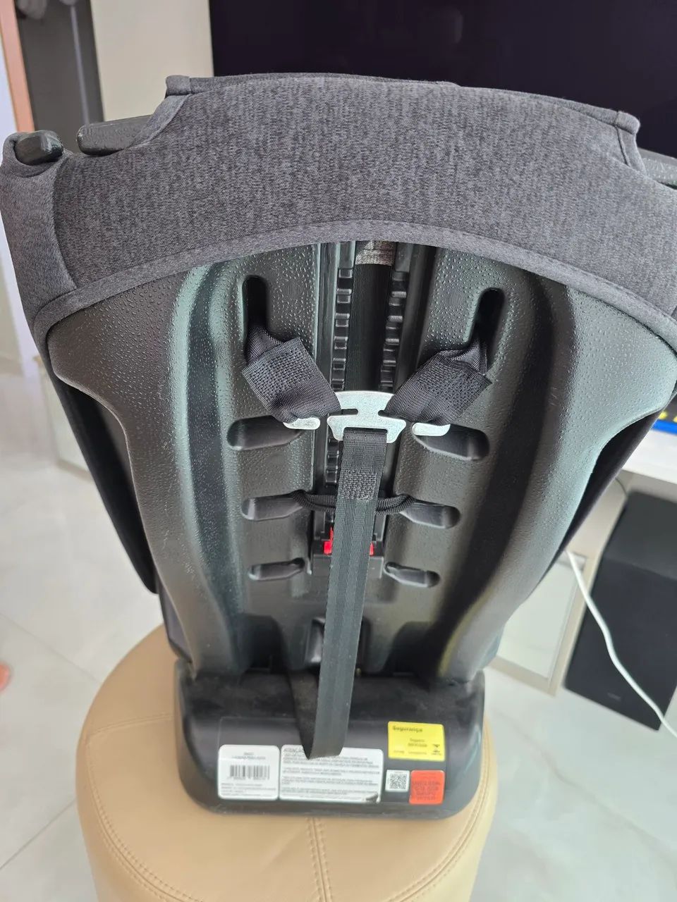 Cadeirinha para auto Fischer Price até 36kg - Foto 2