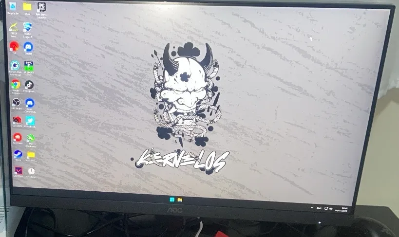 Monitor AOC 180hz usado só 4 meses
