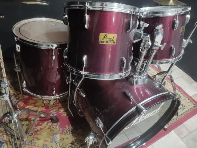 Bateria Pearl Forum Series (Shell Pack) vinho - Instrumentos