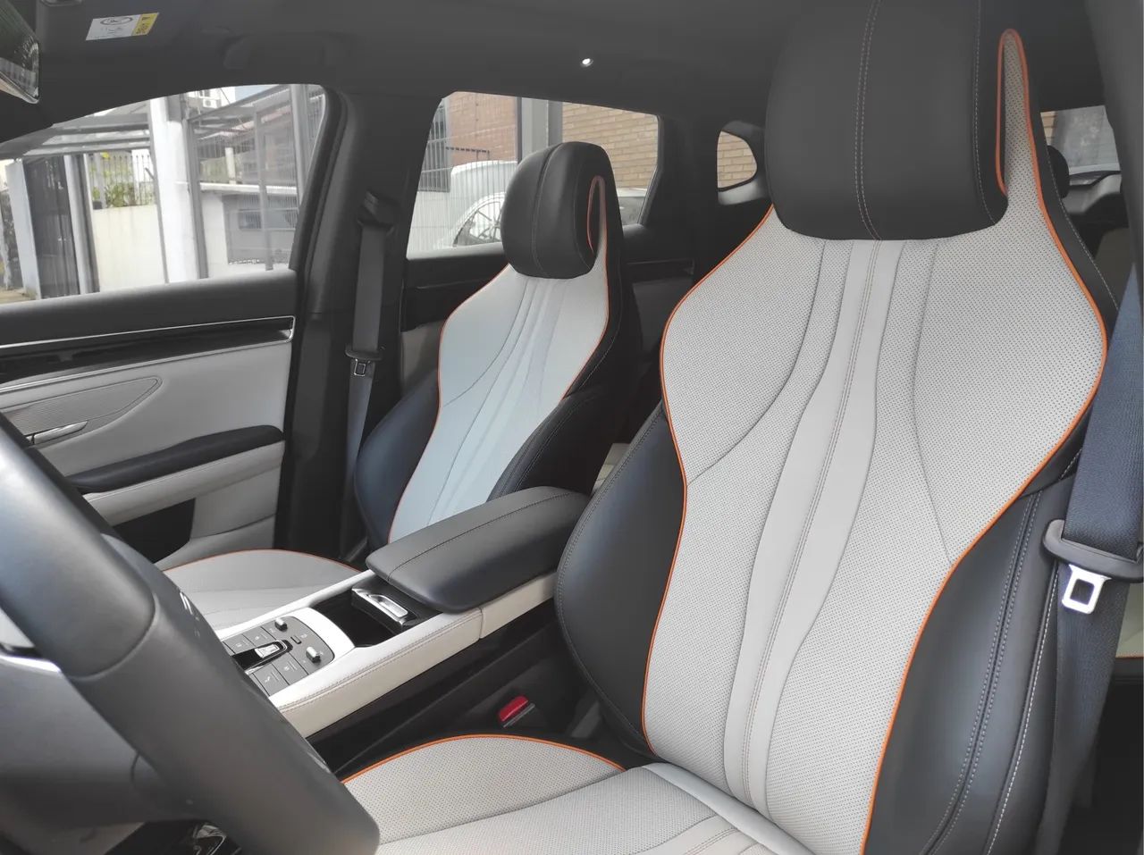 Song plus híbrido 2024 único dono 18 mil km versão top = zero  - Foto 9