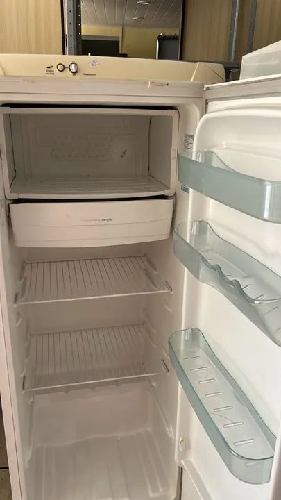 GELADEIRA - usada-POR= 450,00 - Foto 2