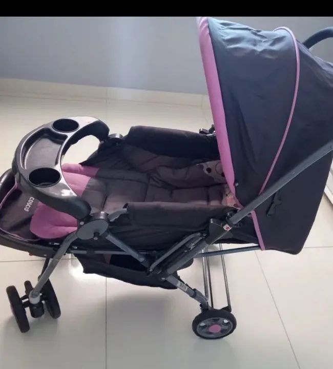 Carrinho de bebê semi novo 
