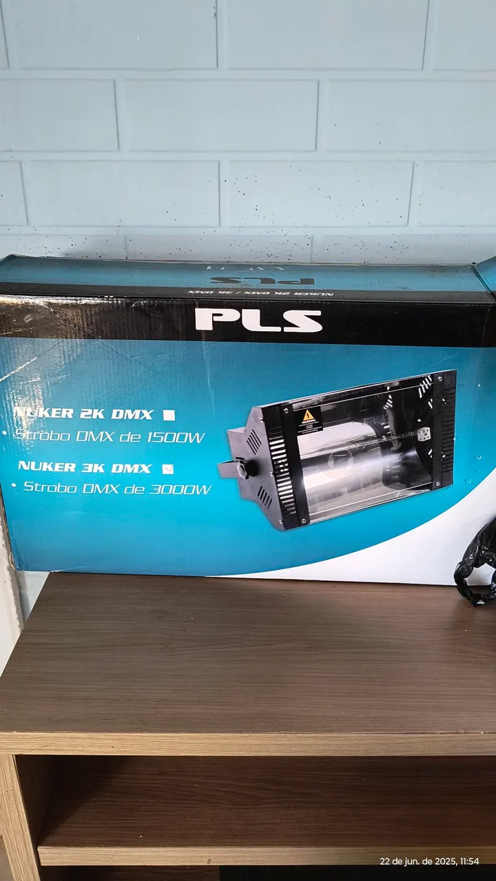 Strobo DMX NUKER 2K/3K - Iluminação Profissional