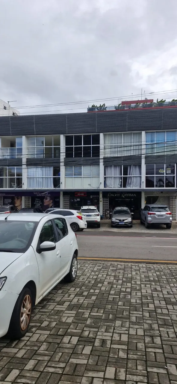 Sala com armários projetados no Manaíra
