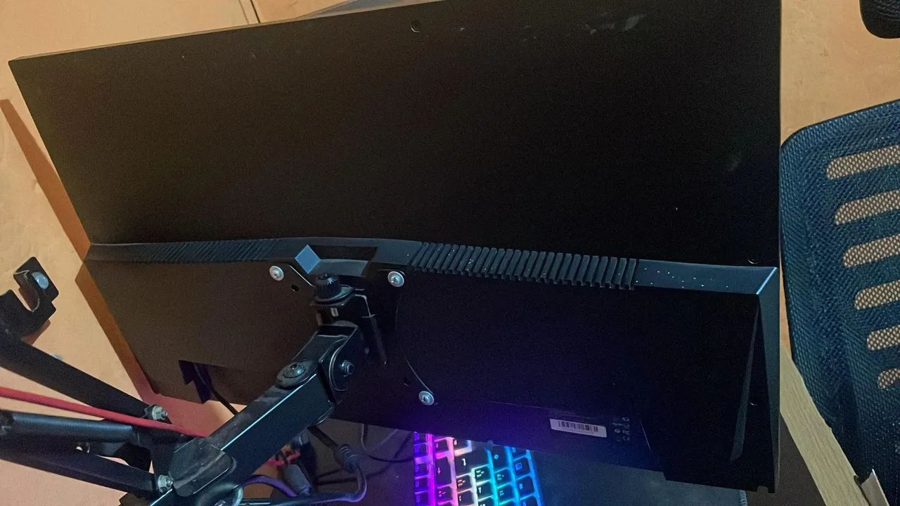 Monitor Gamer Ozone 24" Full HD, 240Hz, 1ms, DisplayPort e HDMI, FreeSync, Preto - Foto 2