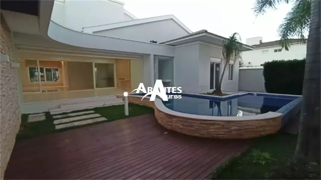 Casa em Condomínio com 400m² 4 quartos à venda no Jardins Roma